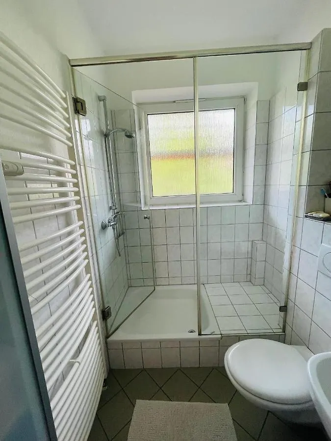 Messezimmer Privatzimmer Mit Eigenem Bad Apartment Hannover Homestay