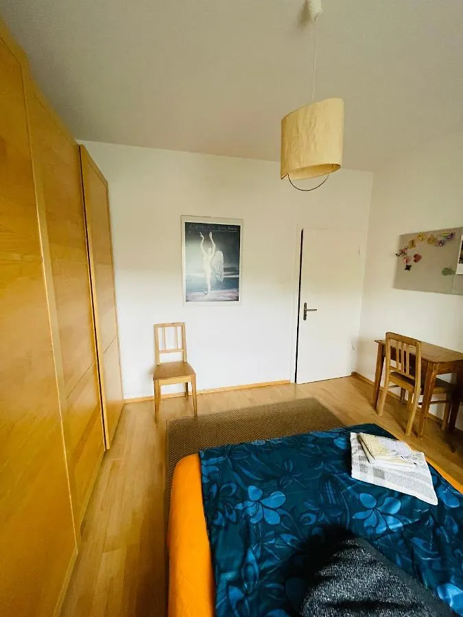 Messezimmer Privatzimmer Mit Eigenem Bad Apartment Hannover Homestay